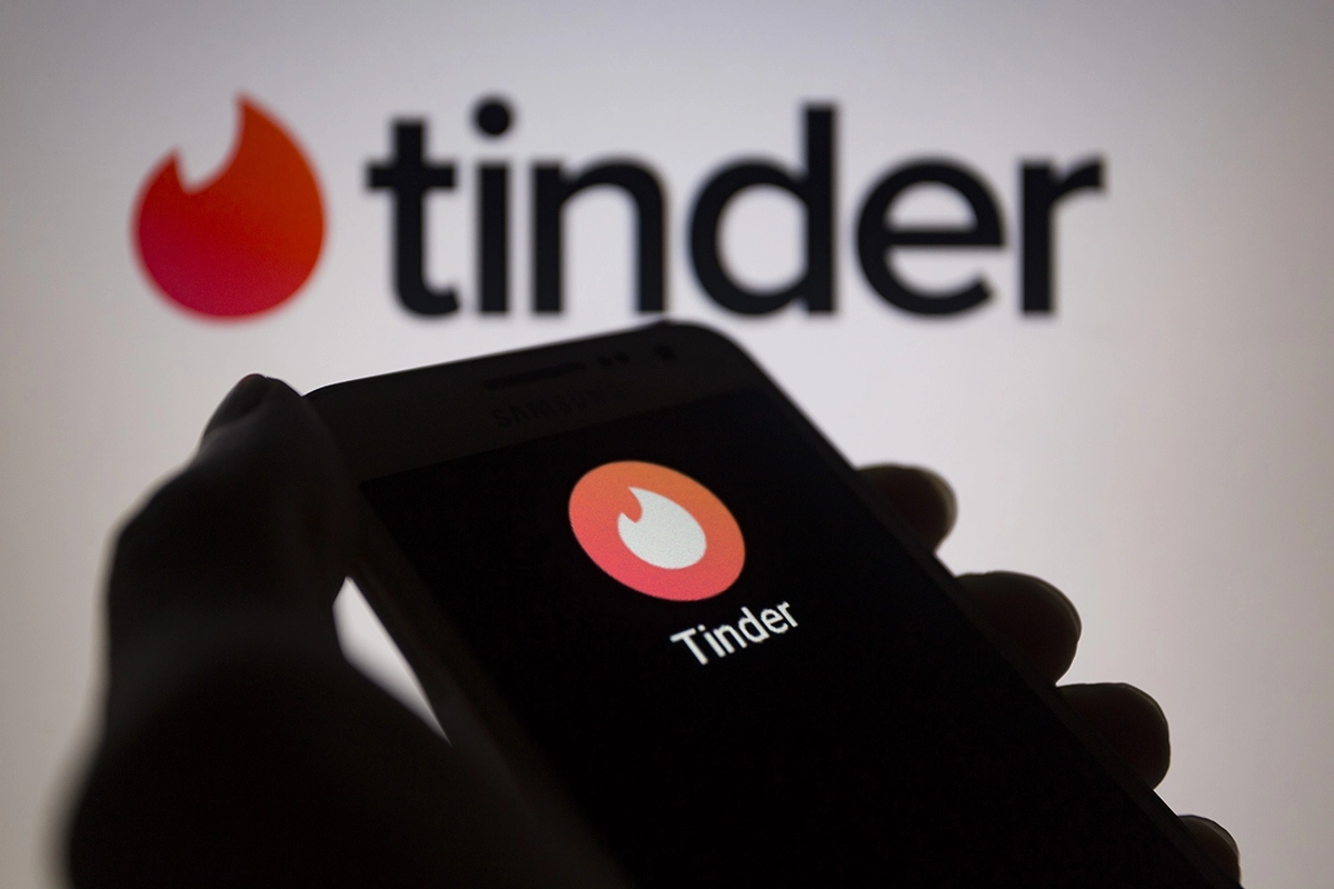 Выяснилось, сколько первых свиданий в Tinder заканчиваются интимной связью