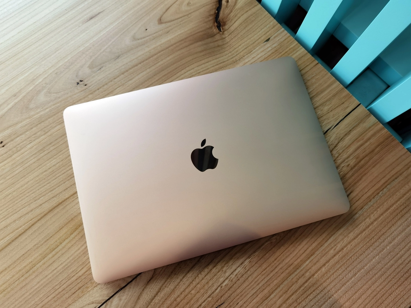 Apple MacBook Air 2020 — лучший ноутбук для офисной работы и учёбы