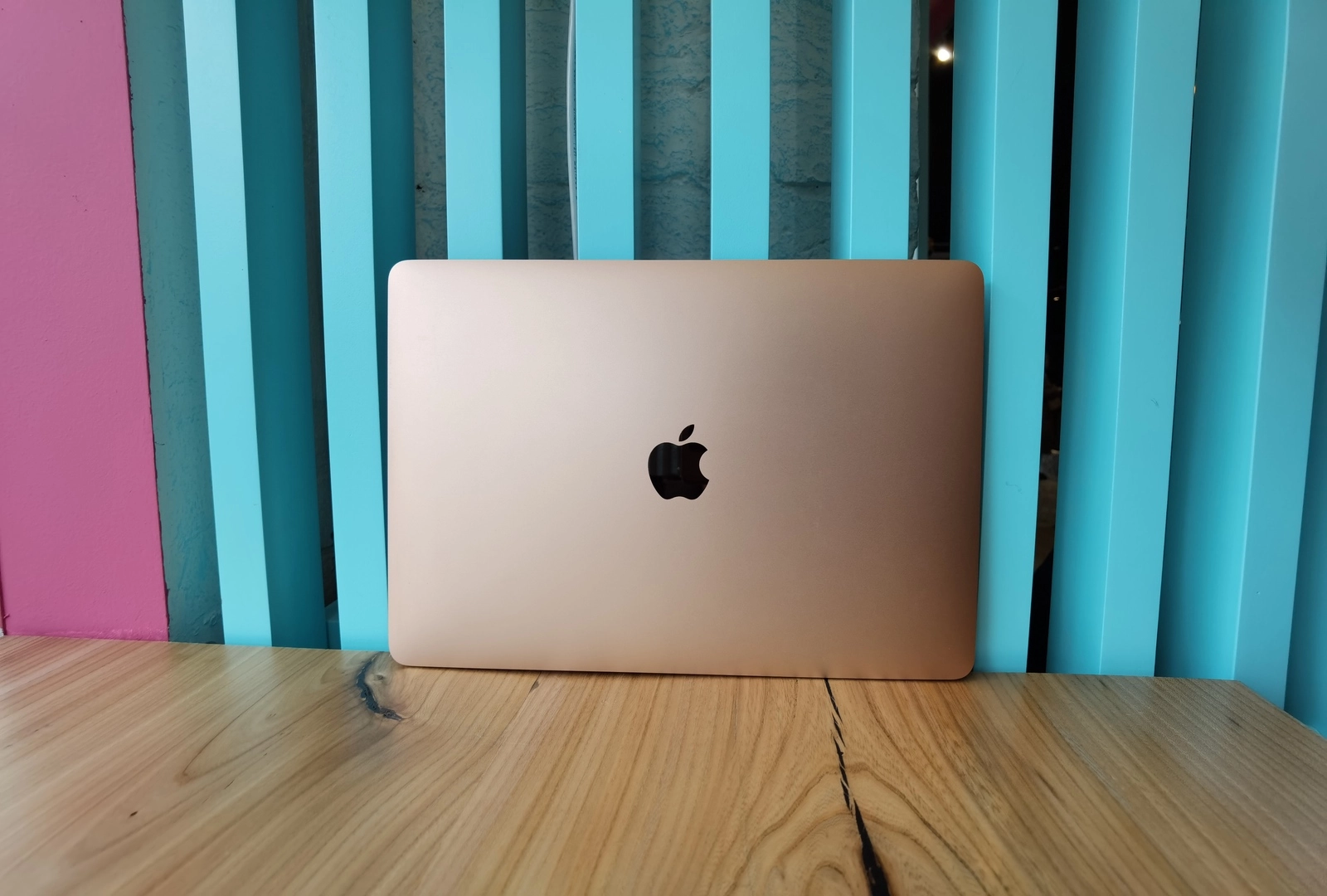 Apple MacBook Air 2020 — лучший ноутбук для офисной работы и учёбы