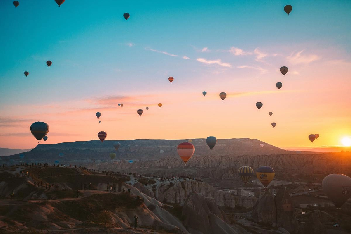 Пара собиралась отправиться в Турцию, чтобы провести три дня в Каппадокии, любуясь воздушными шарами