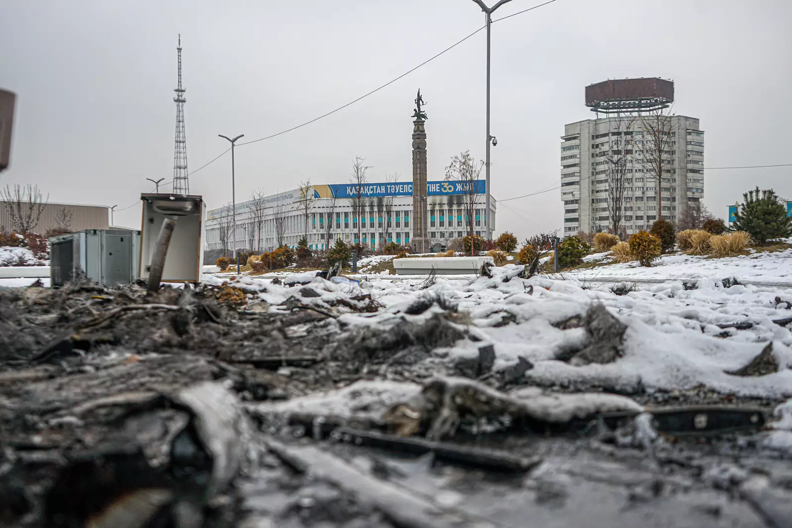 Это была именно война»: репортаж из Казахстана, где до сих пор режим ЧС